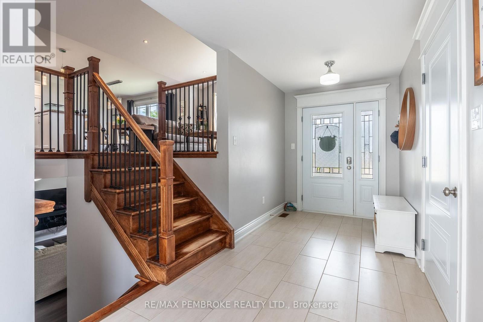 521 Gardner Crescent, Petawawa, Ontario  K8H 0C4 - Photo 7 - X13750758