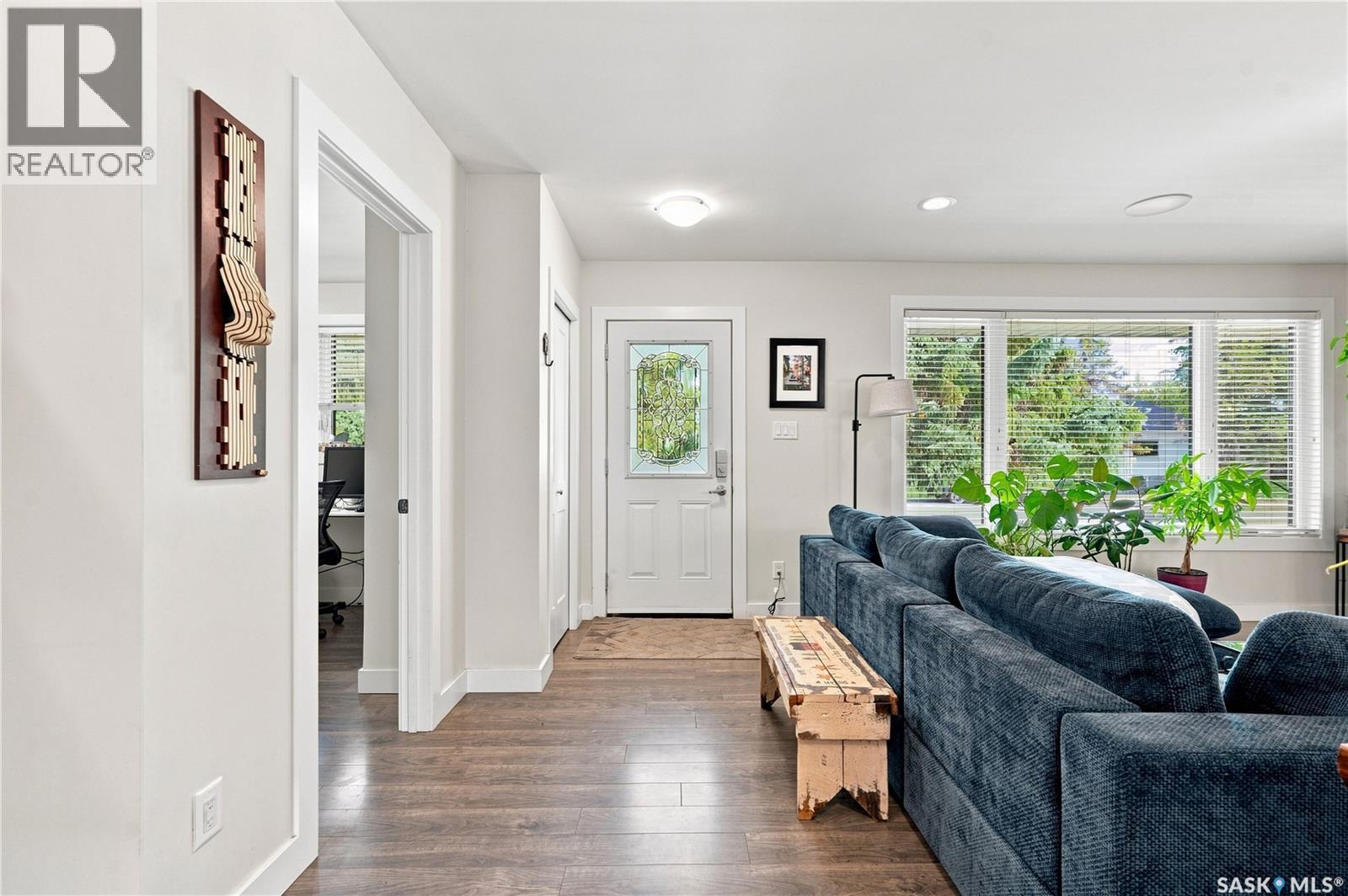 315 M AVENUE N photo 3