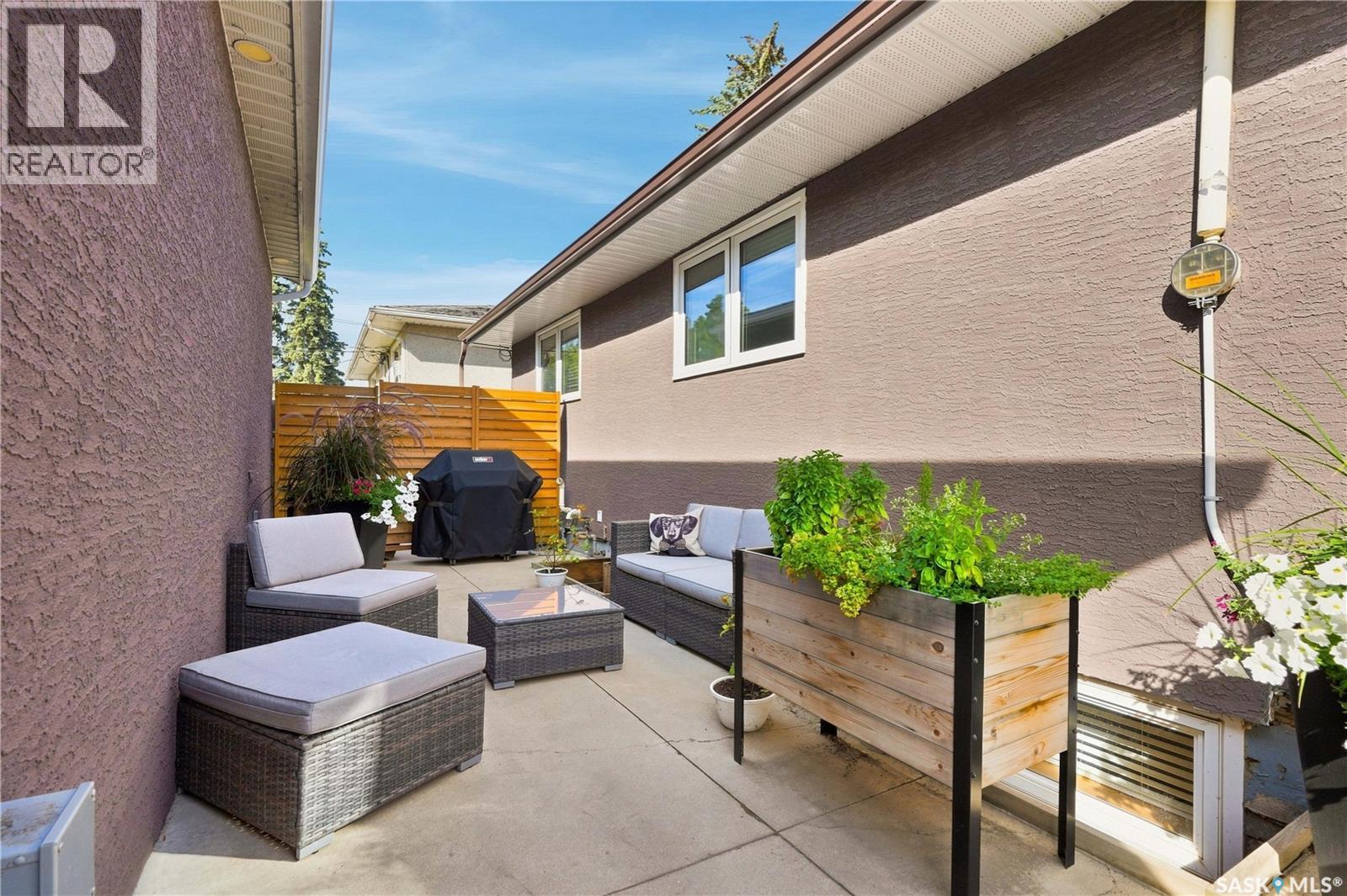 315 M AVENUE N photo 27