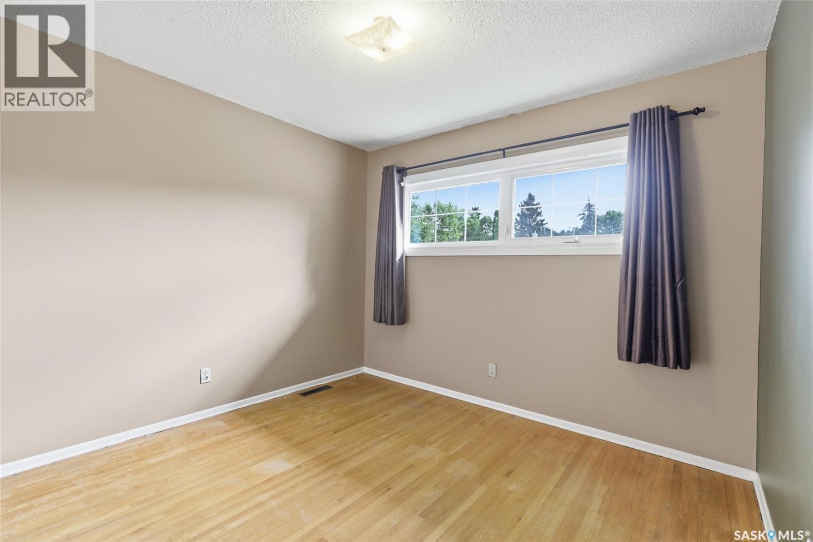 9 Dunn Place, Regina, Saskatchewan  S4S 4J4 - Photo 15 - SK047695