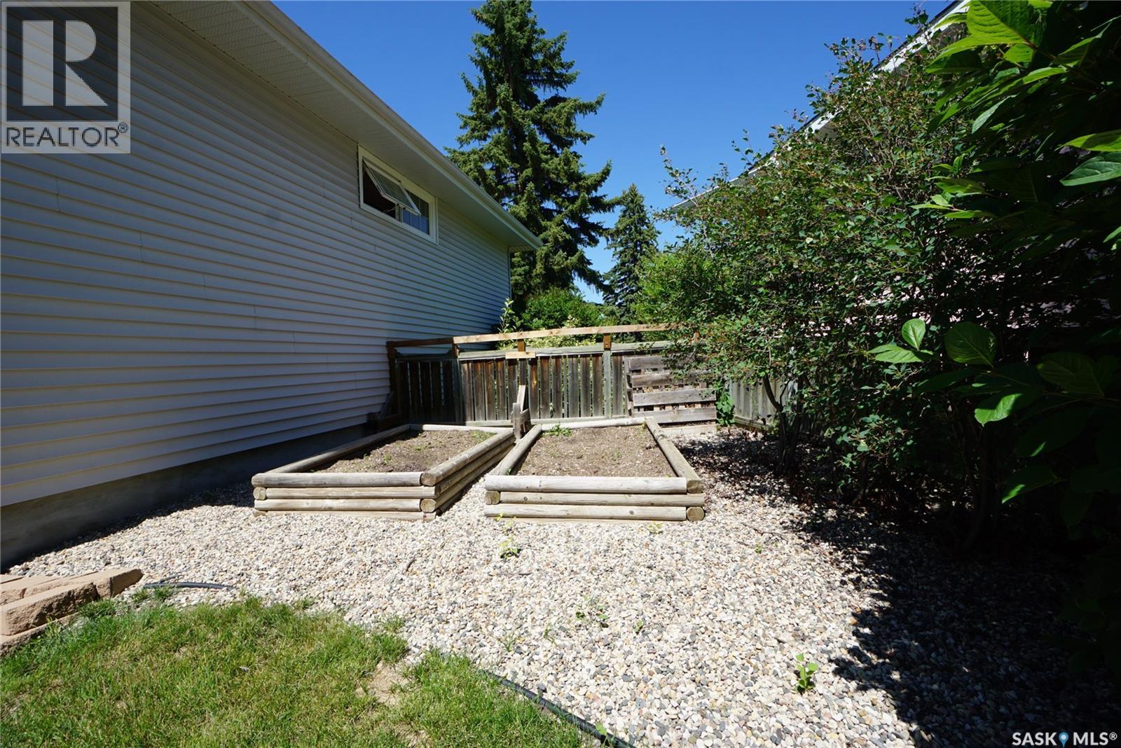 9 Dunn Place, Regina, Saskatchewan  S4S 4J4 - Photo 36 - SK047695