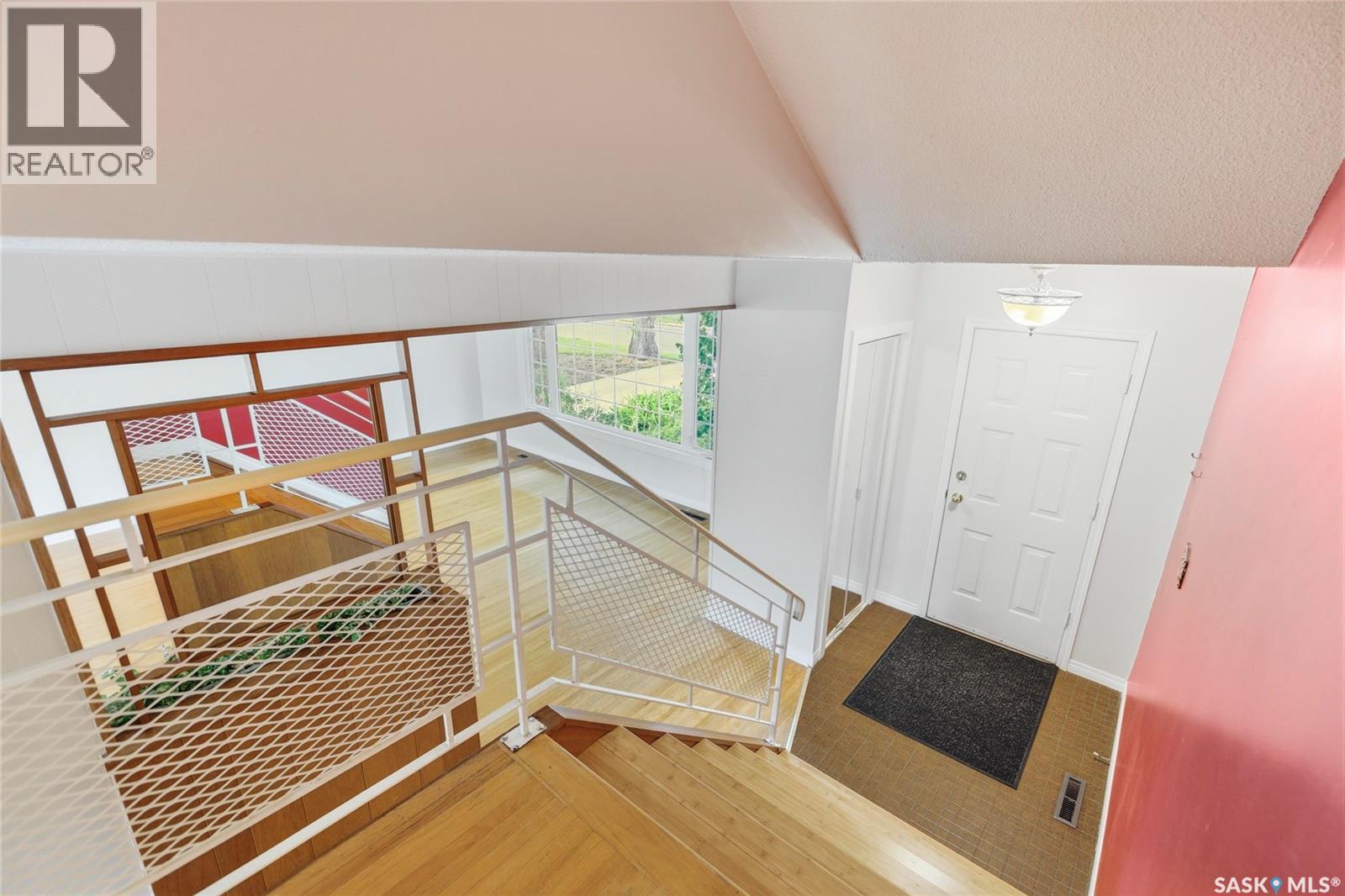 9 Dunn Place, Regina, Saskatchewan  S4S 4J4 - Photo 9 - SK047695