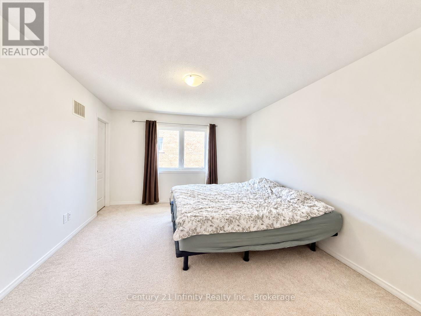 2339 Dress Circle Crescent, Oshawa, Ontario  L1L 0L8 - Photo 12 - E13750776
