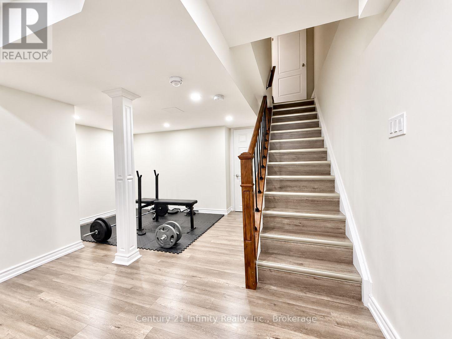 2339 Dress Circle Crescent, Oshawa, Ontario  L1L 0L8 - Photo 15 - E13750776