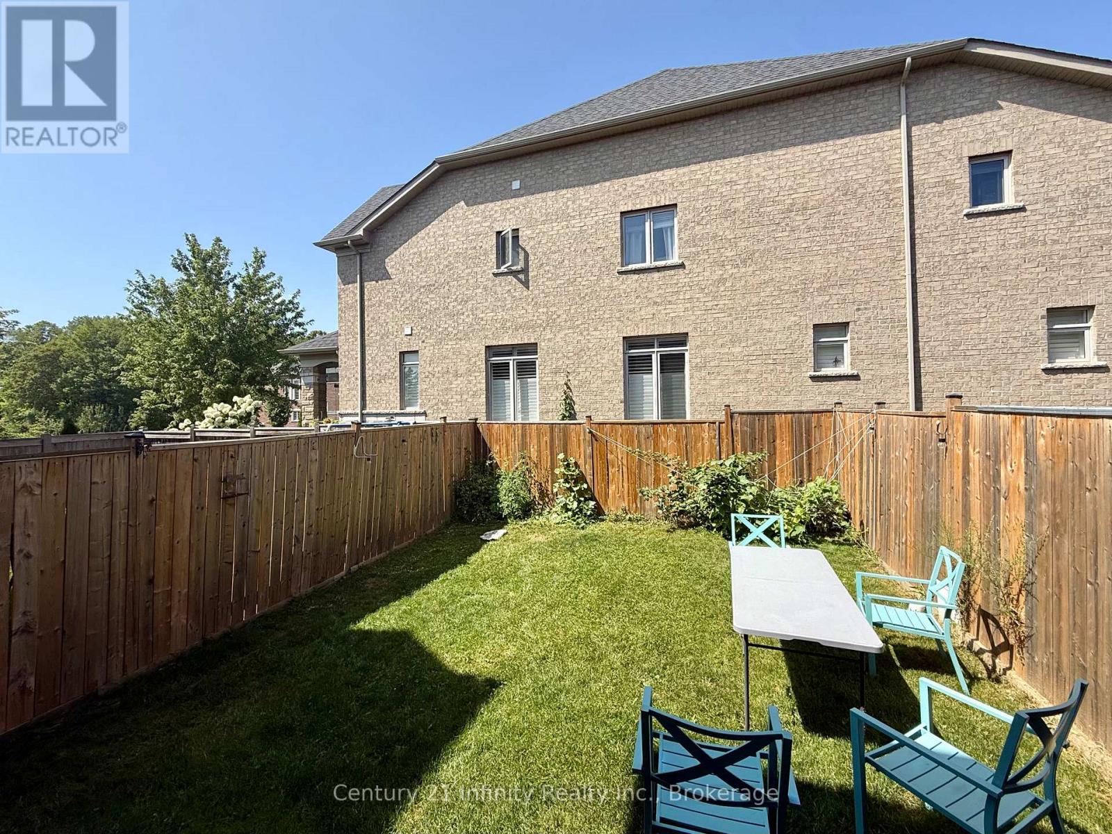 2339 Dress Circle Crescent, Oshawa, Ontario  L1L 0L8 - Photo 18 - E13750776