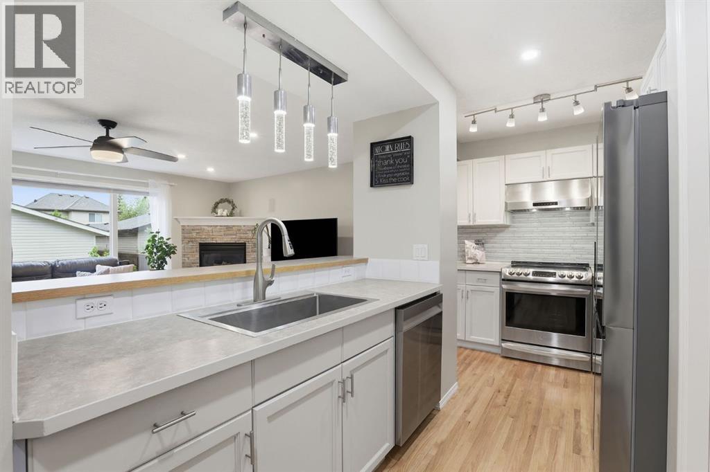 450 Elgin Way SE, Calgary, Alberta  T2Z 3Y6 - Photo 11 - A2334732