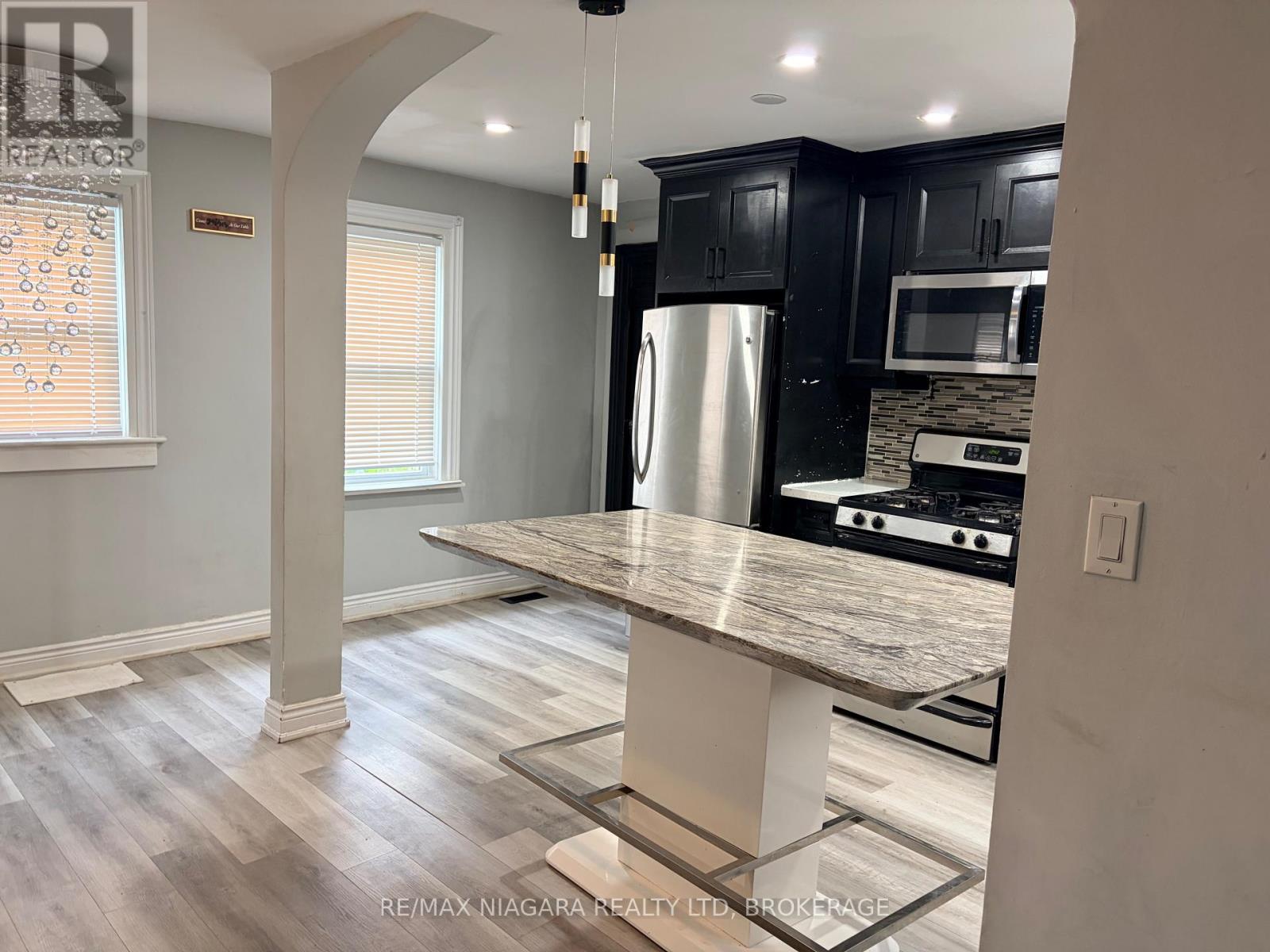 3 Rices Lane, Welland, Ontario  L3B 3L7 - Photo 3 - X13750780