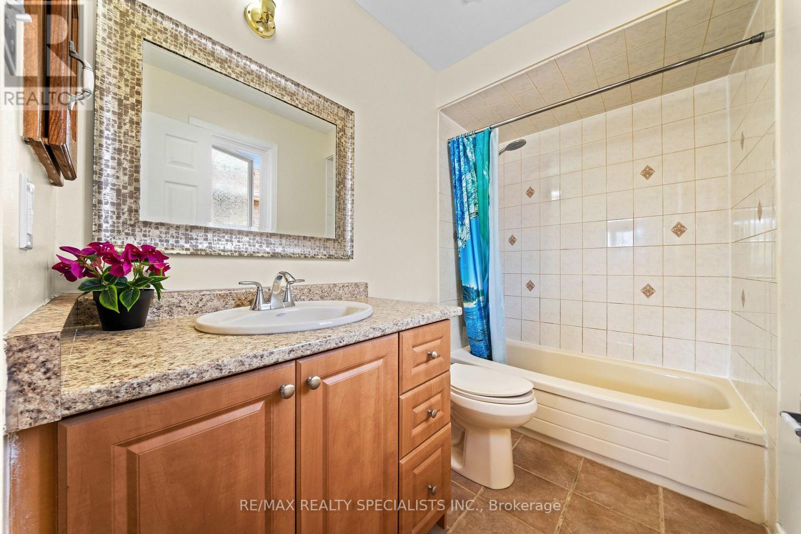 6386 Longspur Road, Mississauga, Ontario  L5N 6H1 - Photo 17 - W13750778