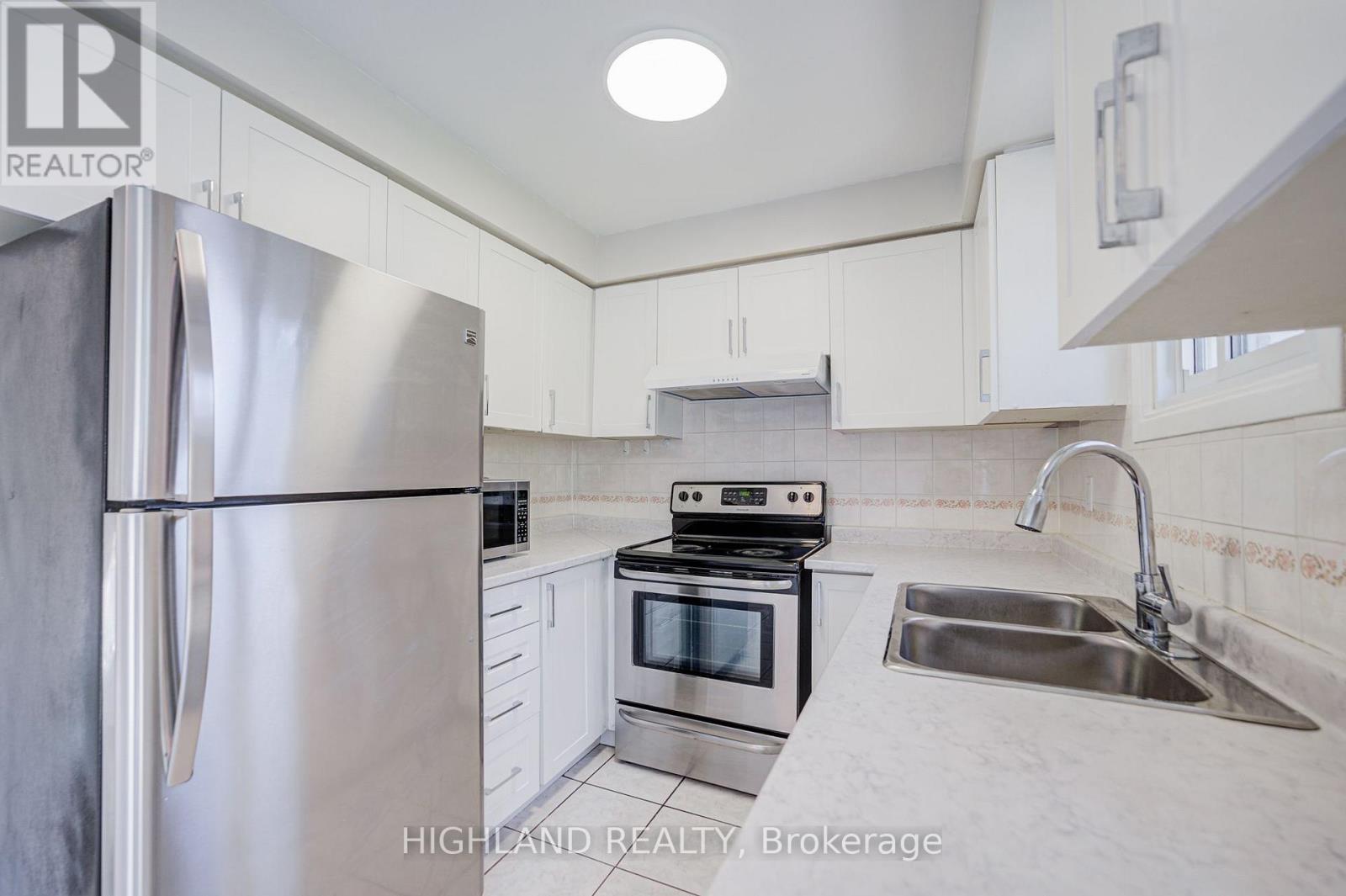 2032 Glenada Crescent, Oakville, Ontario  L6H 4M5 - Photo 14 - W13750796