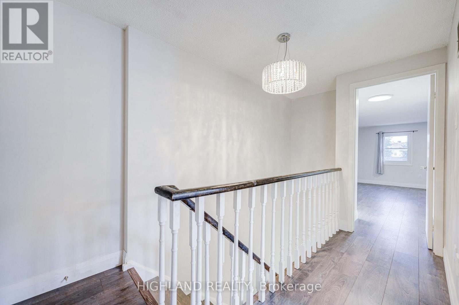2032 Glenada Crescent, Oakville, Ontario  L6H 4M5 - Photo 15 - W13750796
