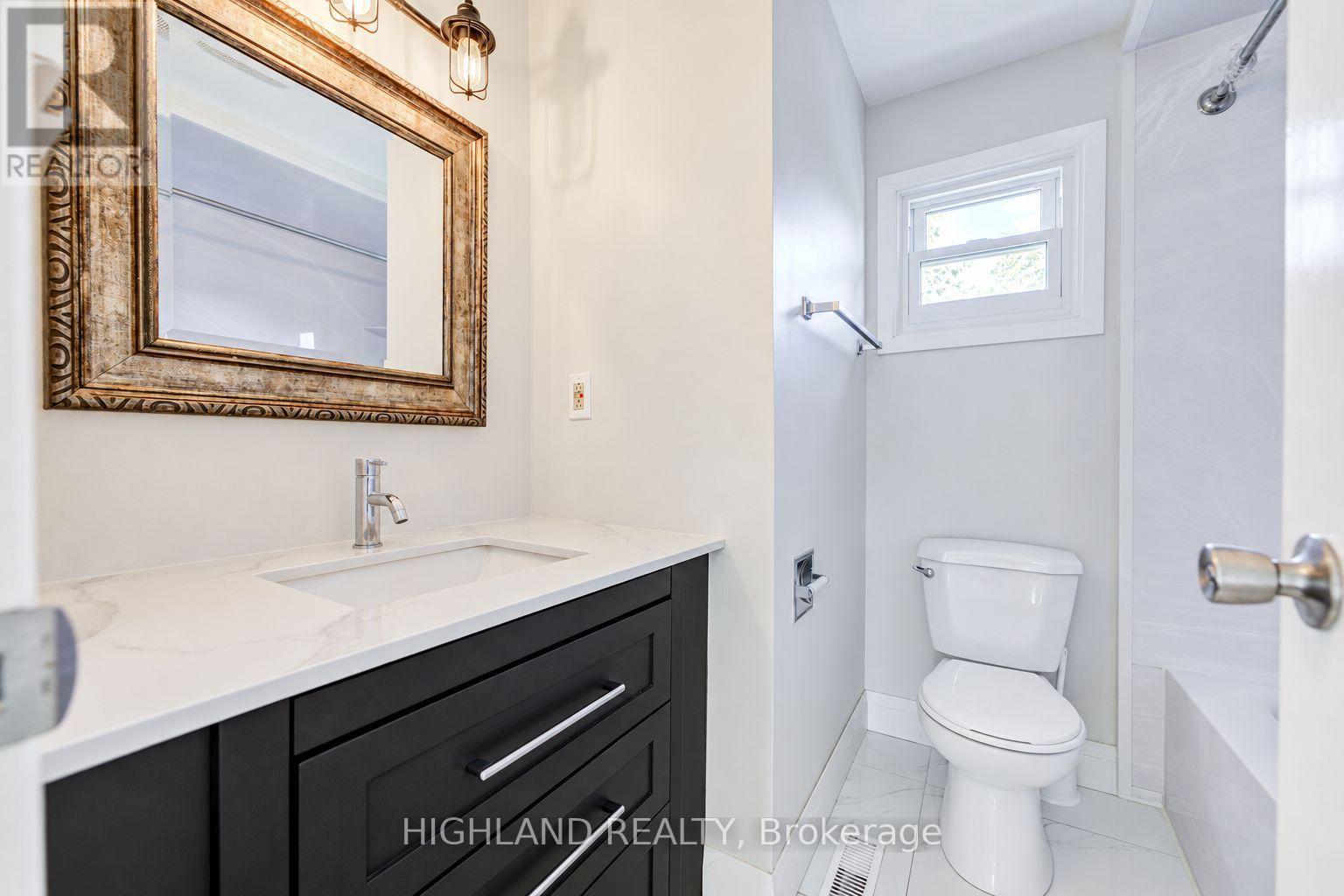 2032 Glenada Crescent, Oakville, Ontario  L6H 4M5 - Photo 16 - W13750796