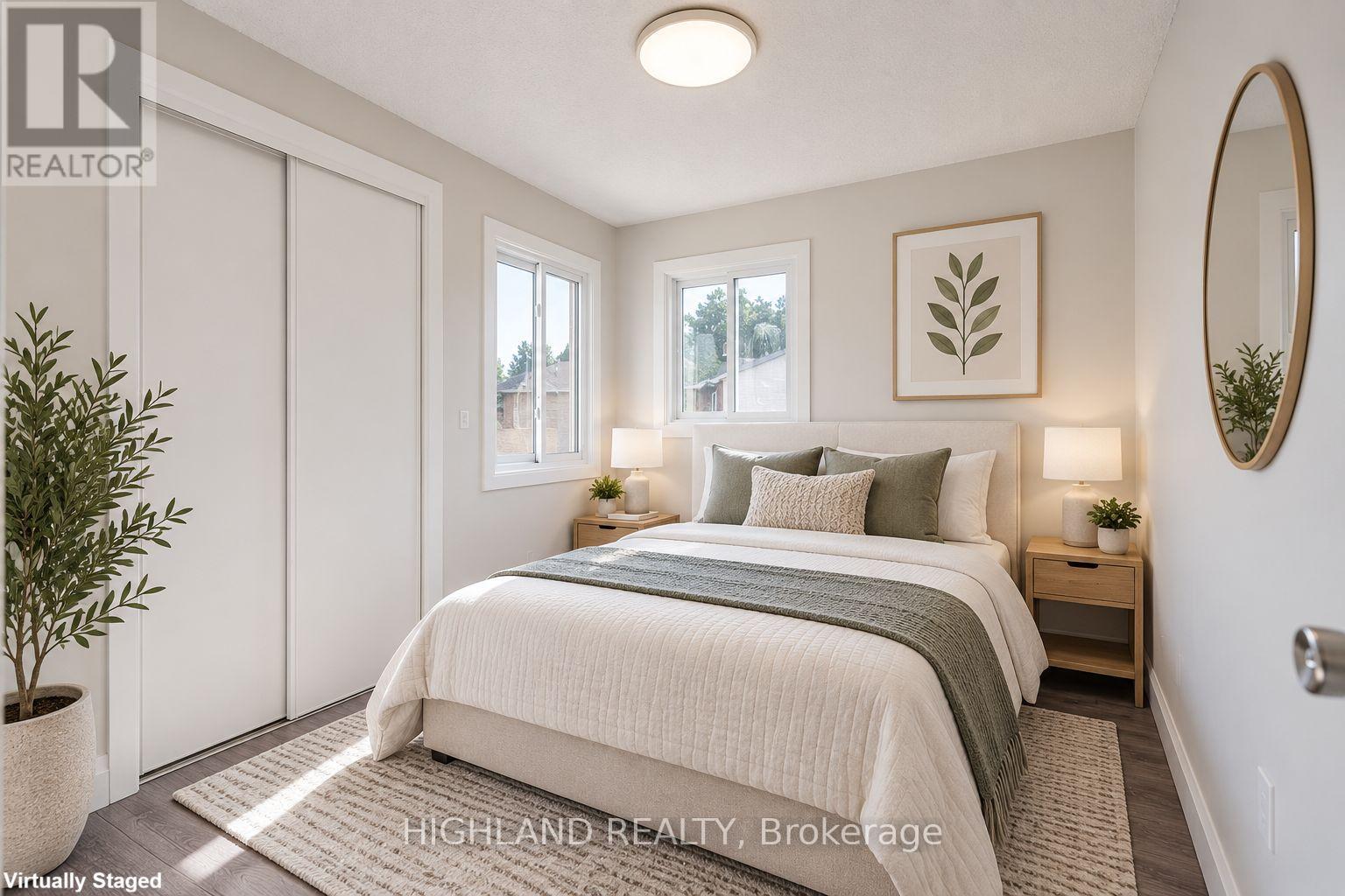 2032 Glenada Crescent, Oakville, Ontario  L6H 4M5 - Photo 7 - W13750796