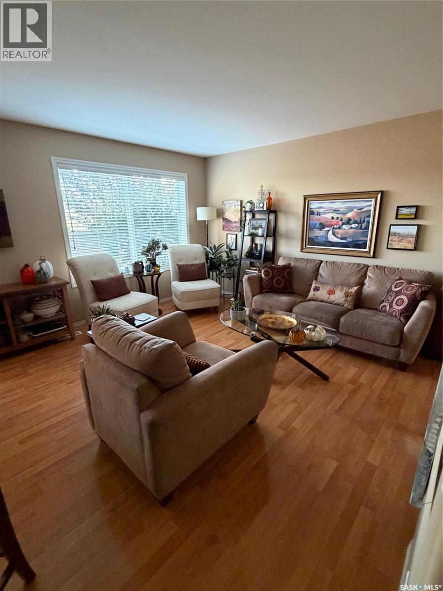 121 445 Bayfield Crescent, Saskatoon, Saskatchewan  S7V 1J1 - Photo 4 - SK047689