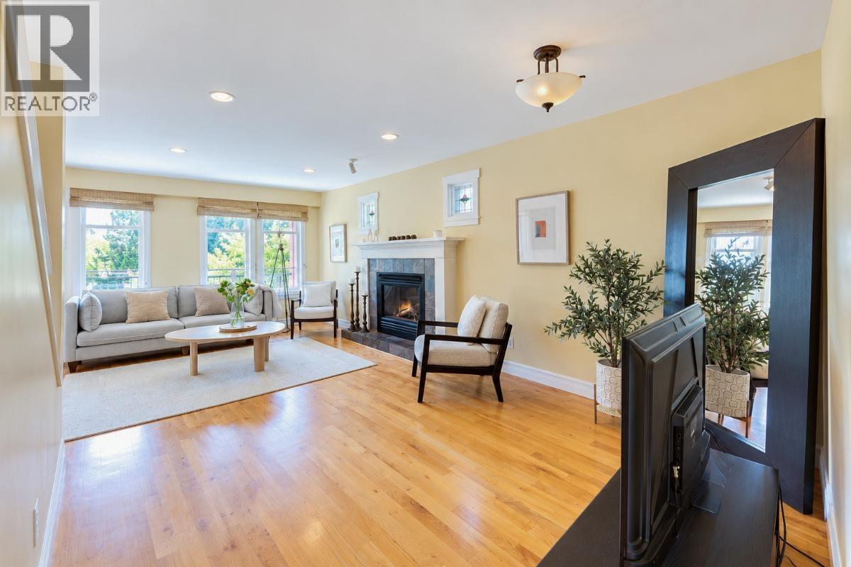 272 E Osborne Road, North Vancouver, British Columbia V7N 1M1 - Photo 7 - R3160974