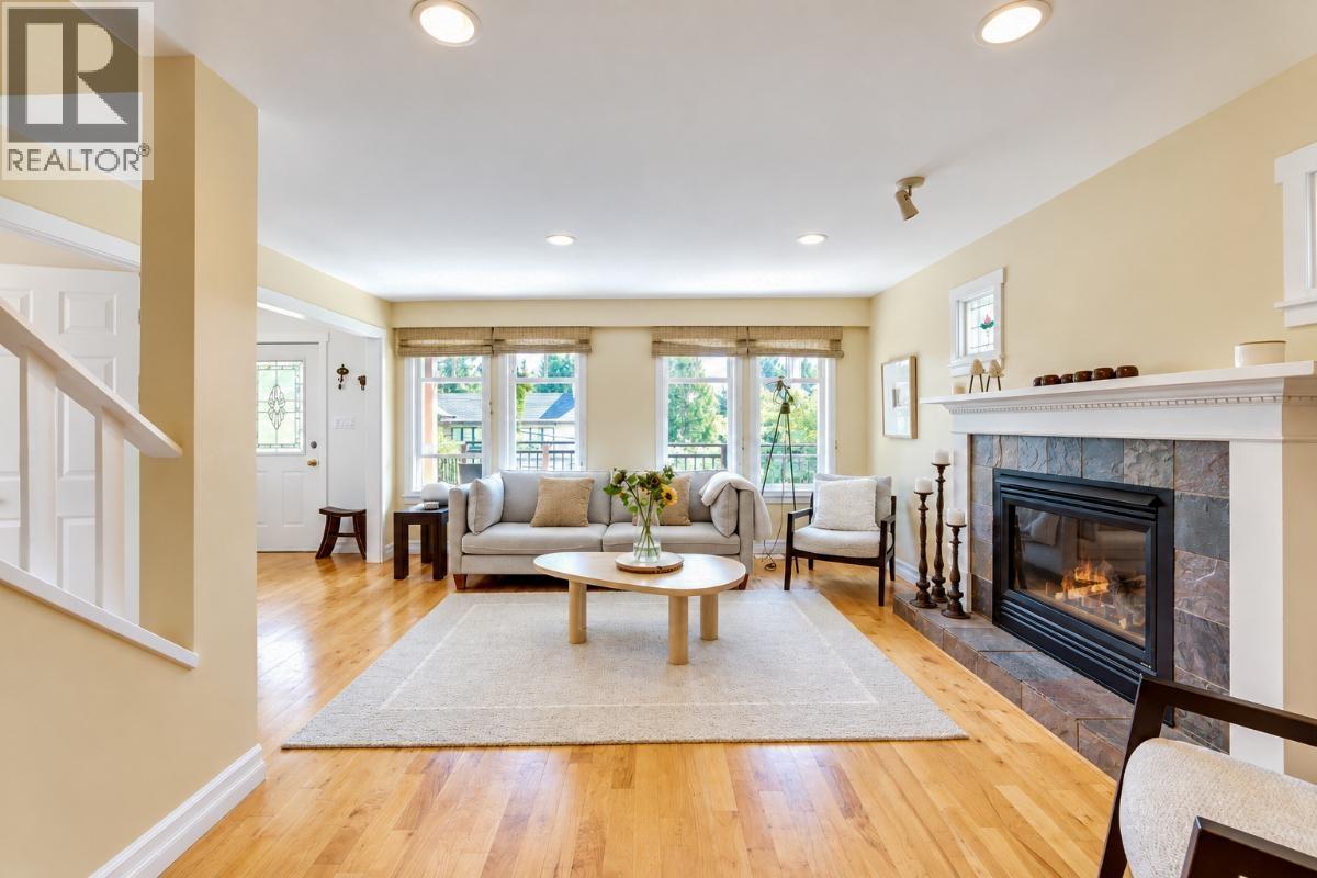 272 E Osborne Road, North Vancouver, British Columbia V7N 1M1 - Photo 5 - R3160974