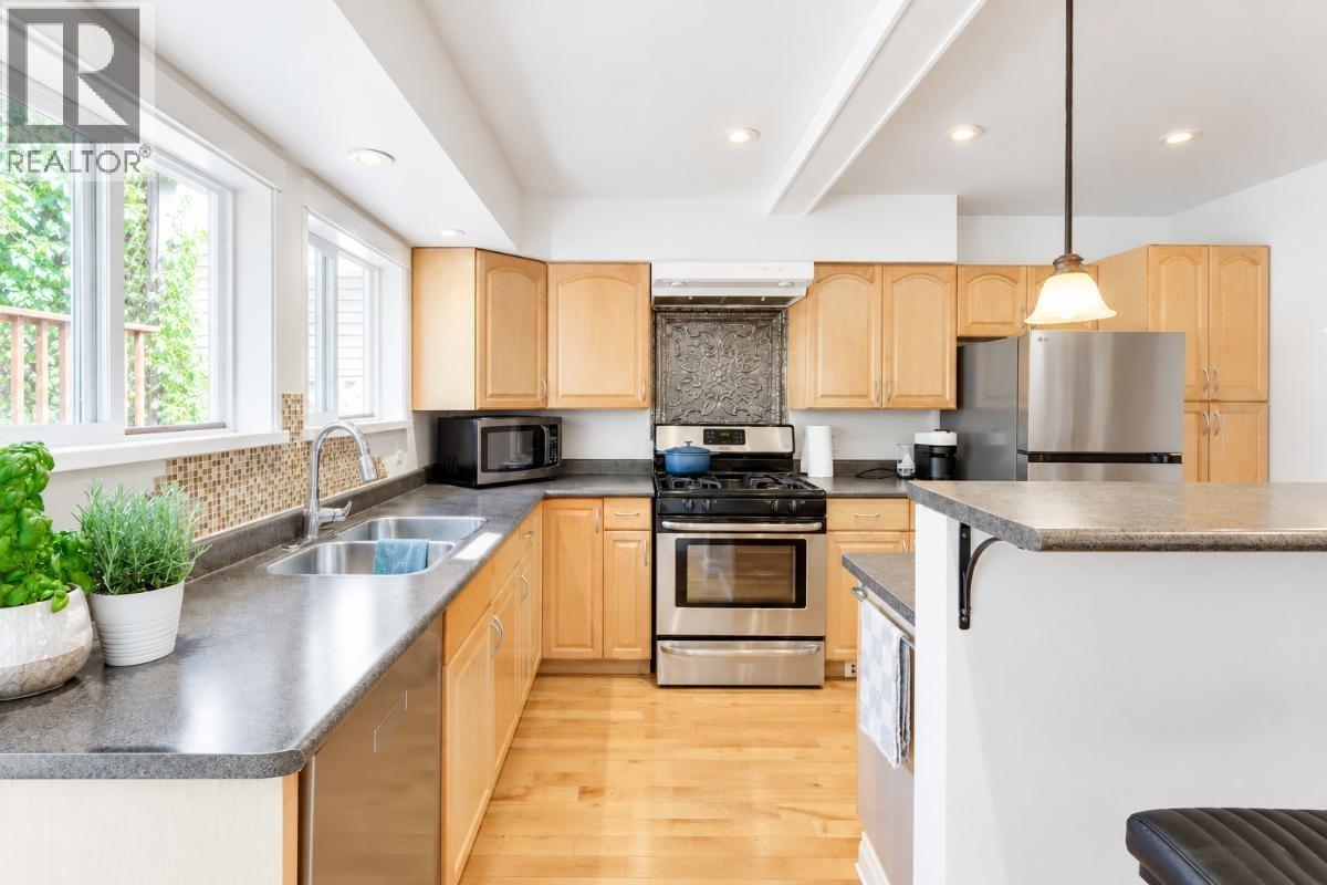 272 E Osborne Road, North Vancouver, British Columbia V7N 1M1 - Photo 15 - R3160974