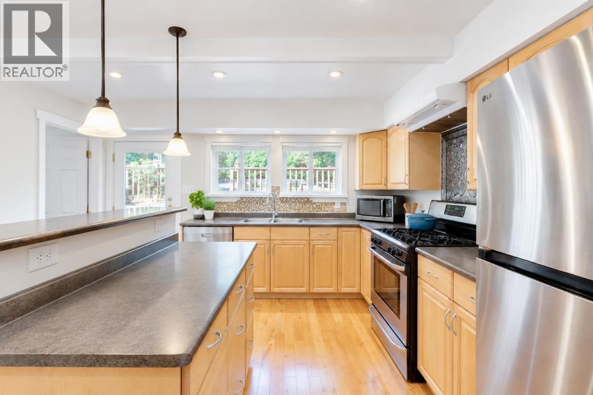 272 E Osborne Road, North Vancouver, British Columbia V7N 1M1 - Photo 16 - R3160974