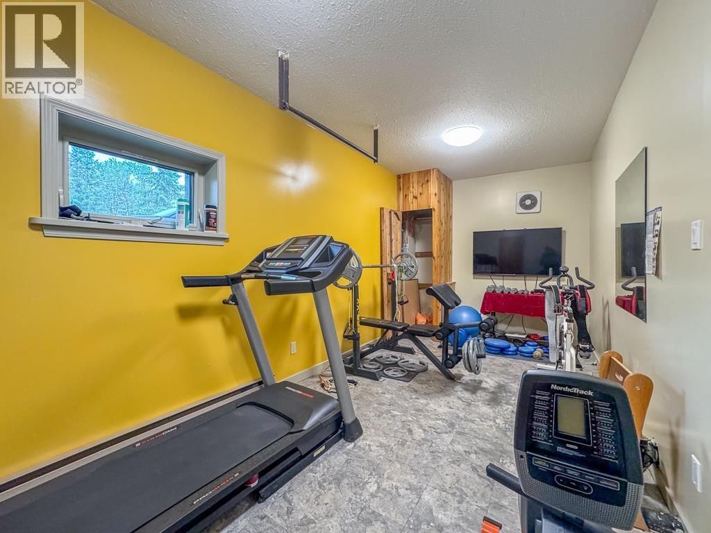1705 Millar Road, Smithers, British Columbia  V0J 2N6 - Photo 25 - R3161968