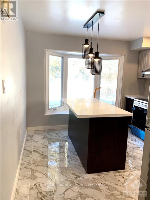 1201 St Moritz Court, Ottawa, Ontario  K1C 2B2 - Photo 4 - X13750818