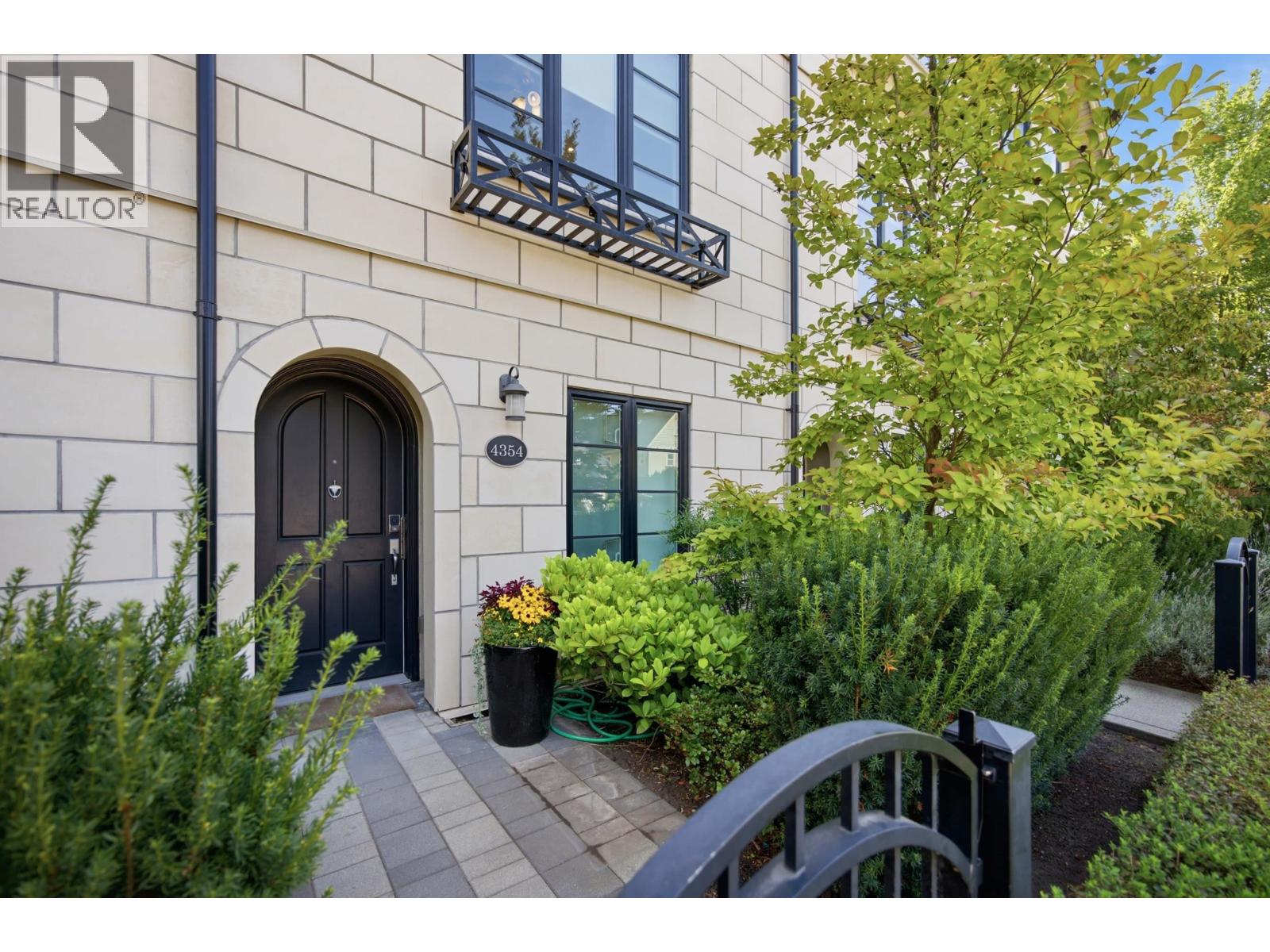 4354 KNIGHT STREET, vancouver, British Columbia