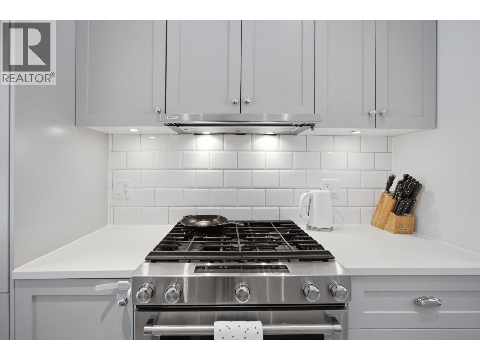 4354 Knight Street, Vancouver, British Columbia  V5N 3M5 - Photo 10 - R3161957