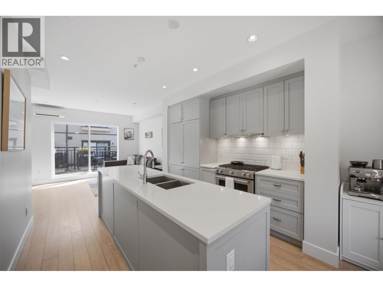 4354 Knight Street, Vancouver, British Columbia  V5N 3M5 - Photo 11 - R3161957