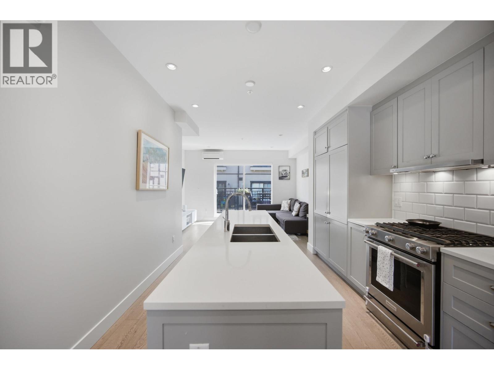 4354 Knight Street, Vancouver, British Columbia  V5N 3M5 - Photo 12 - R3161957