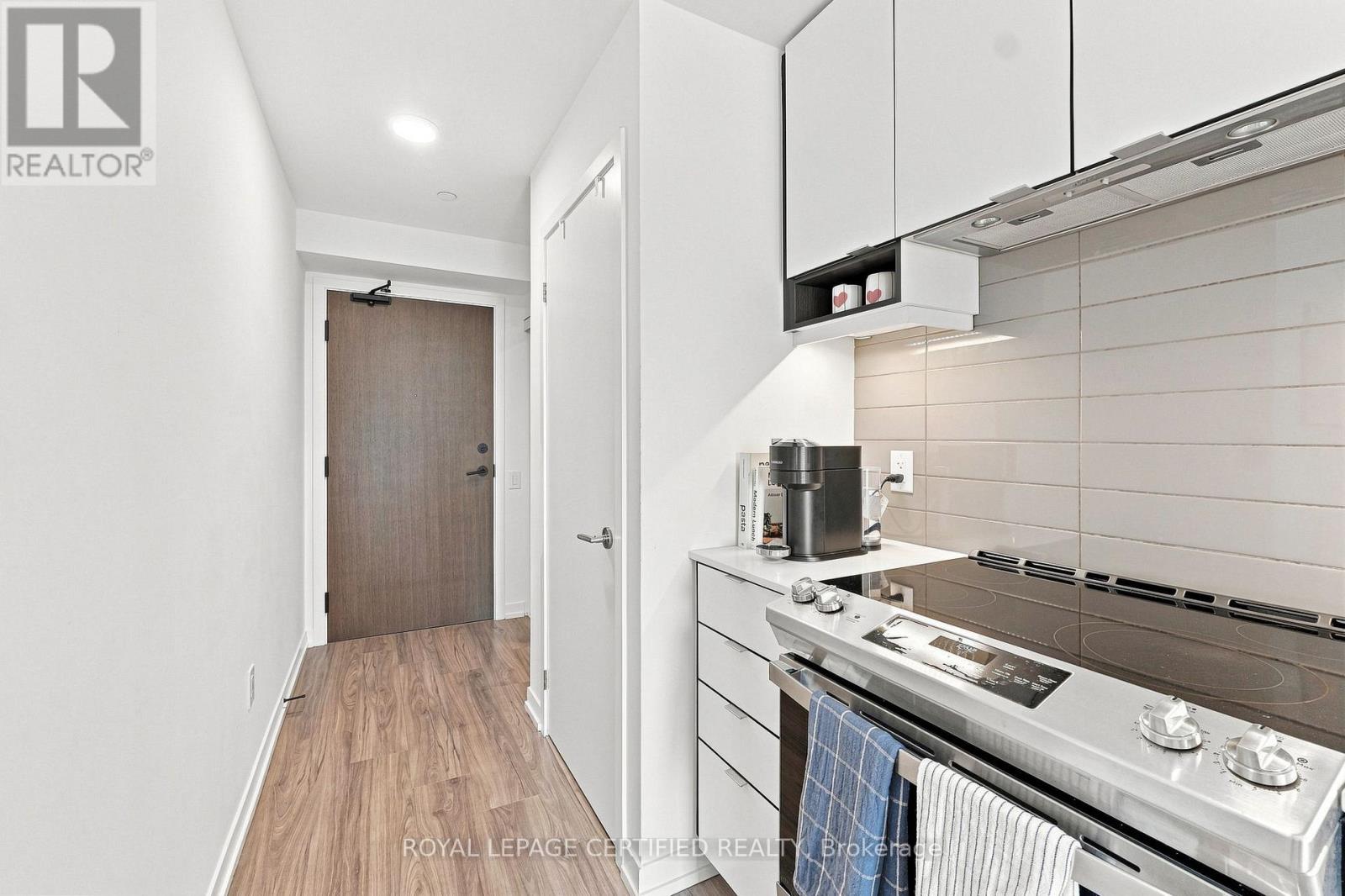 2112 - 4065 Confederation Parkway, Mississauga, Ontario  L5B 0L4 - Photo 20 - W13750826