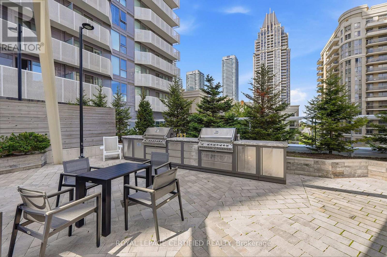 2112 - 4065 Confederation Parkway, Mississauga, Ontario  L5B 0L4 - Photo 30 - W13750826