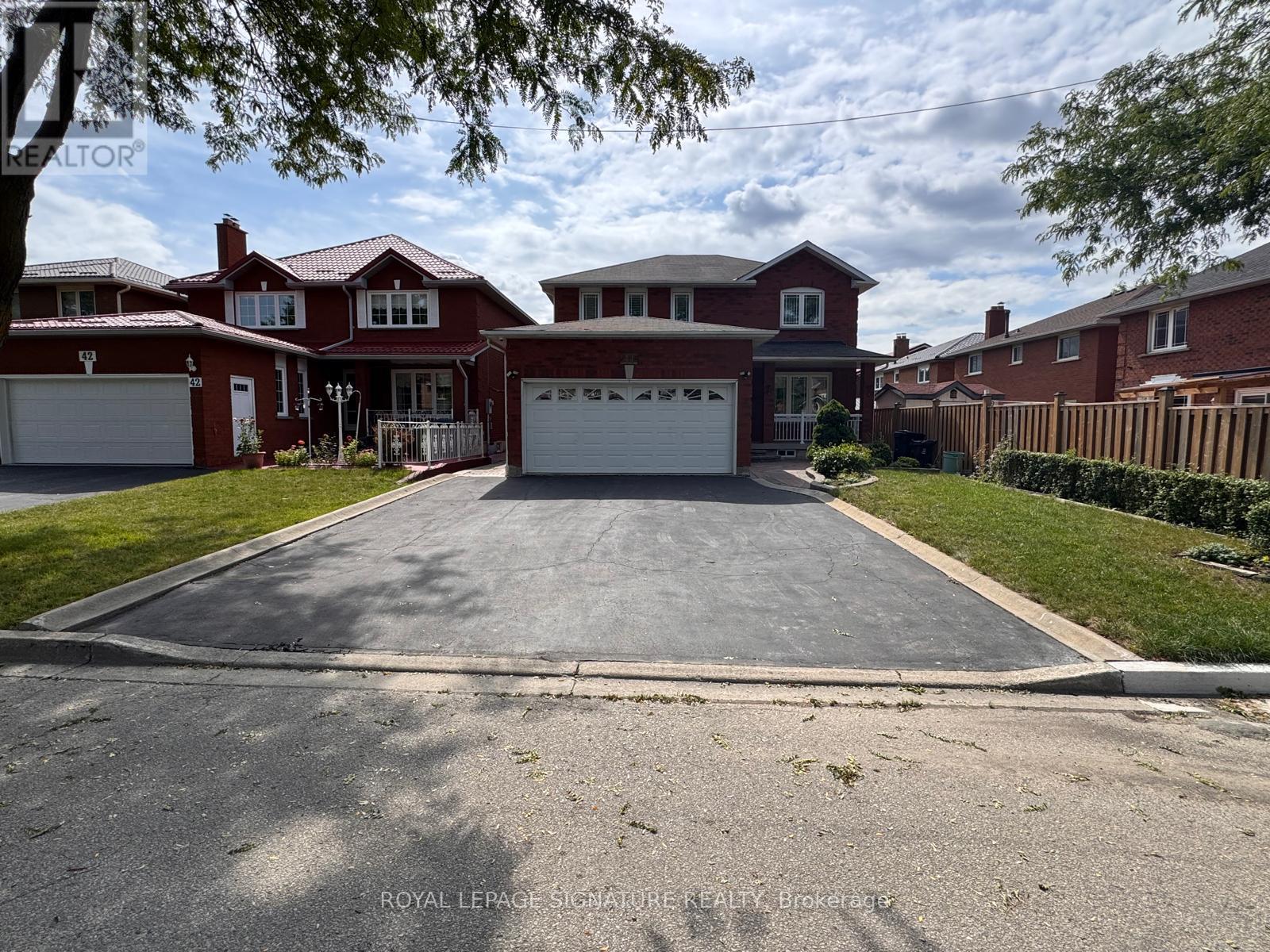 44 BANKVIEW CIRCLE, Toronto, Ontario