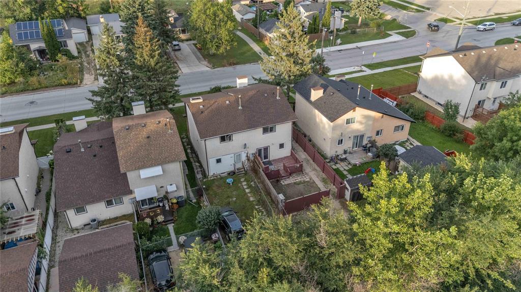 350 Murray Avenue, Winnipeg, Manitoba  R2V 4H8 - Photo 38 - 202622261