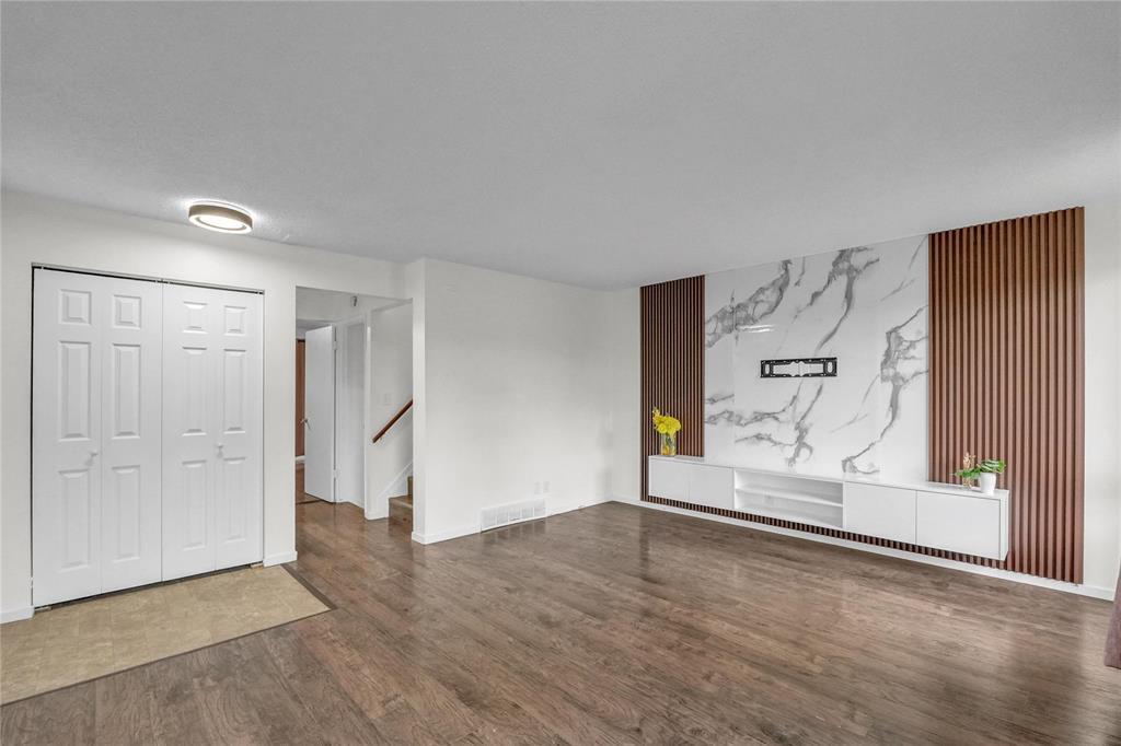 350 Murray Avenue, Winnipeg, Manitoba  R2V 4H8 - Photo 4 - 202622261