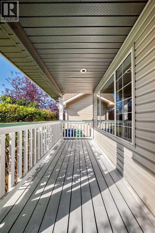 311 Robert Street SW, Diamond Valley, Alberta  T0L 2A0 - Photo 4 - A2342564