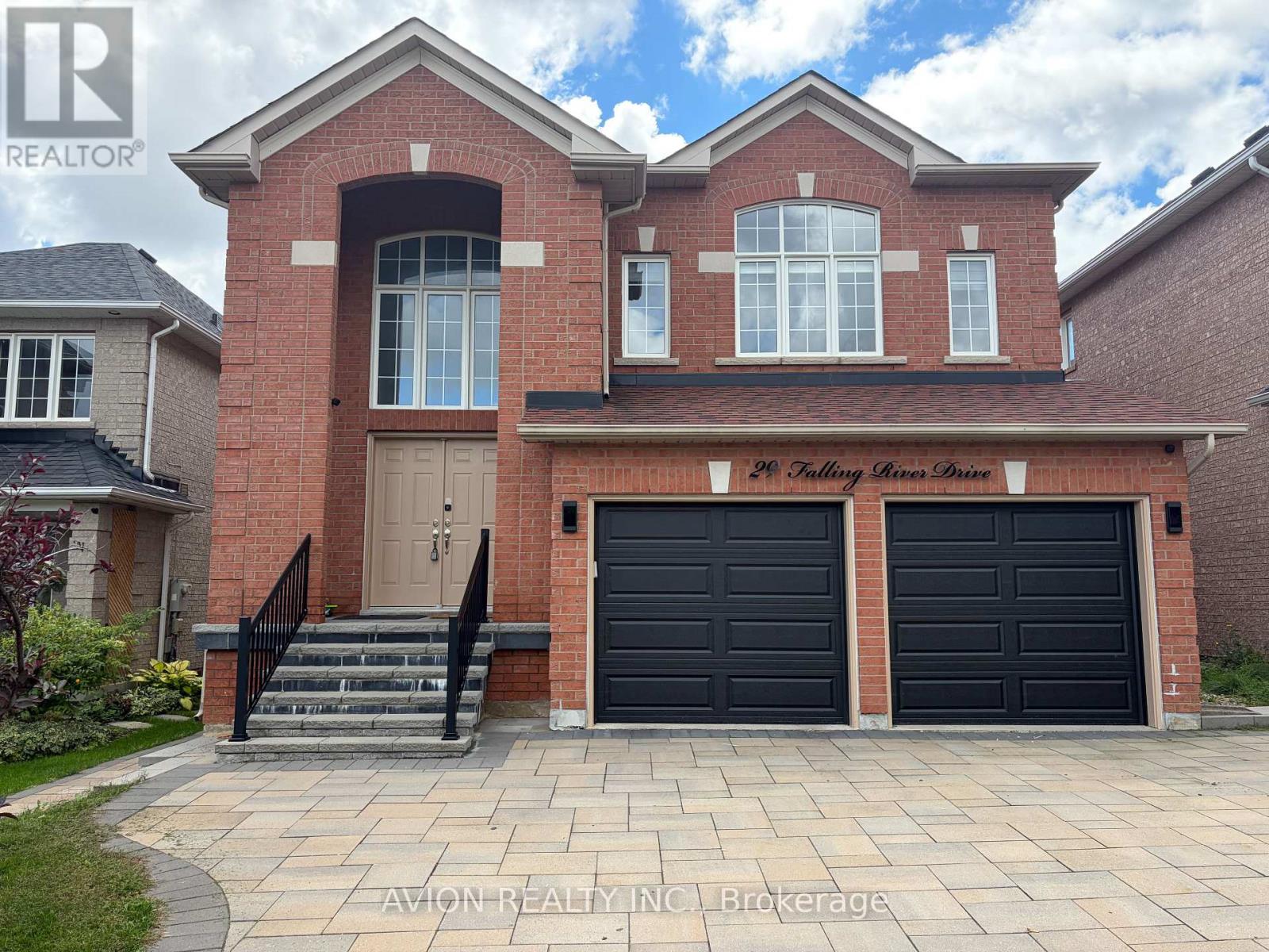 MAIN/UPPER - 29 FALLING RIVER DRIVE, Richmond Hill, Ontario