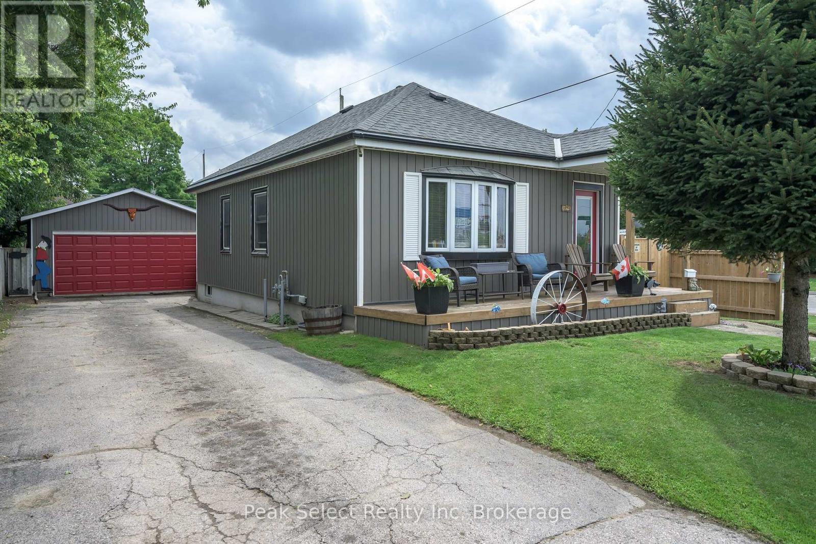 1345 TRAFALGAR STREET, London East, Ontario