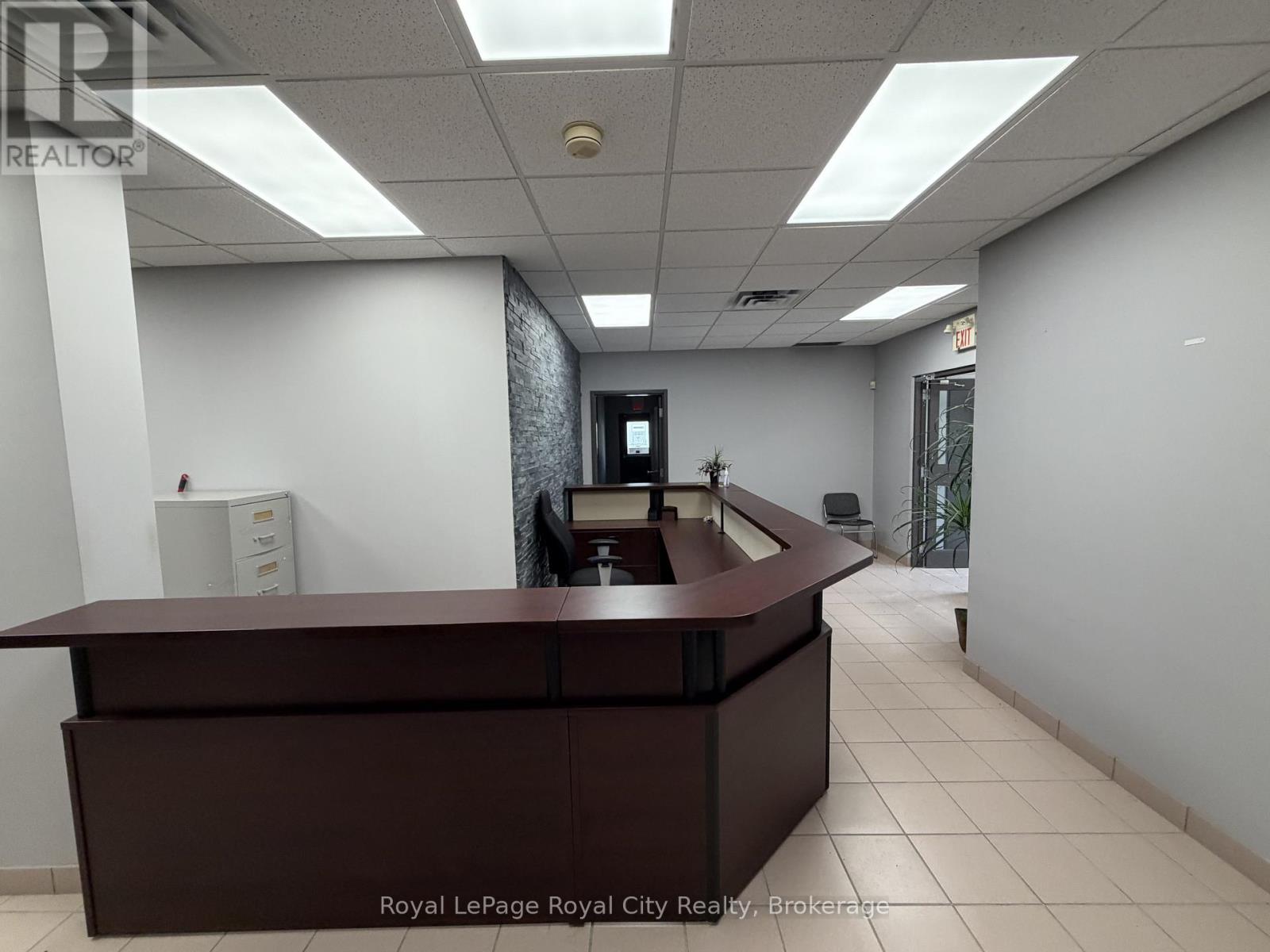 100 - 21 Lewis Road, Guelph, Ontario  N1H 1E9 - Photo 7 - X13750856
