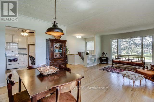 40 BARFORD ROAD, Toronto, Ontario