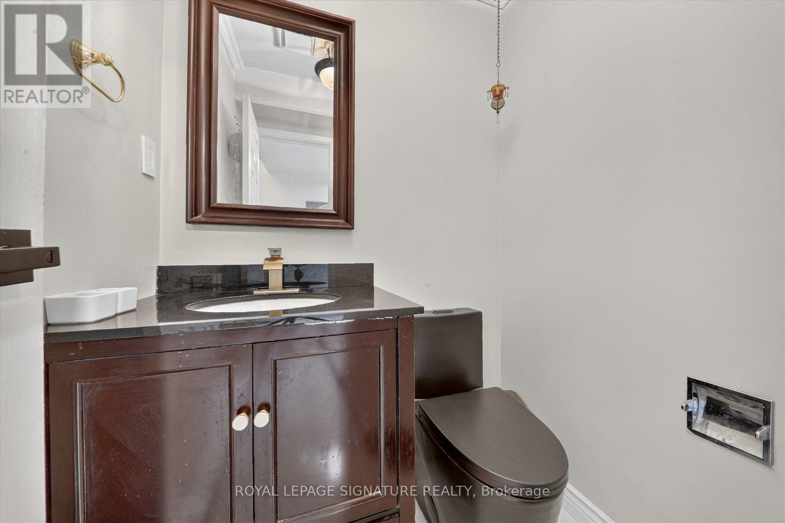 66 Martindale Crescent, Brampton, Ontario  L6X 2V1 - Photo 8 - W13749818
