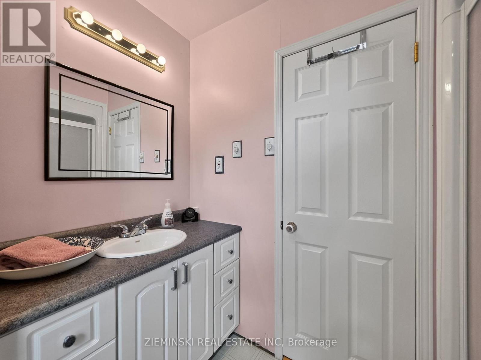 118 Buckingham Avenue, Iroquois Falls, Ontario  P0K 1E0 - Photo 20 - T13750910