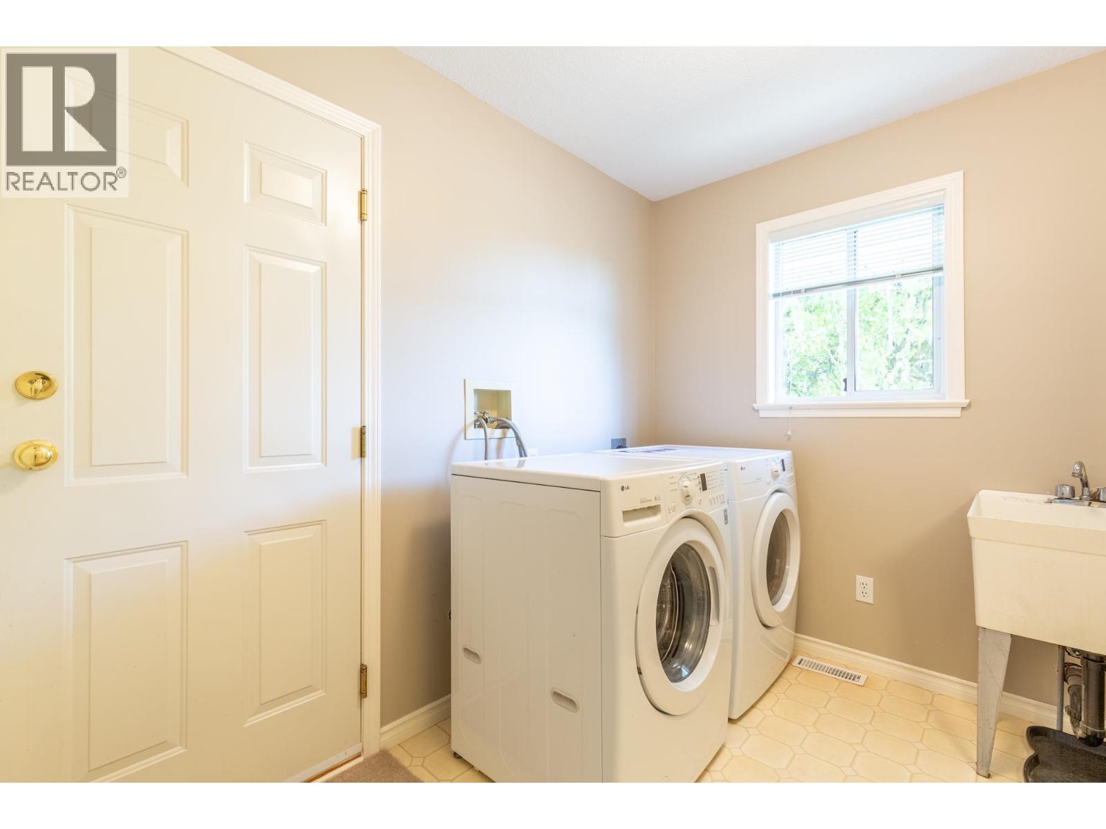 3330 Hyde Park Place, Coquitlam, British Columbia  V3E 3G4 - Photo 24 - R3147310