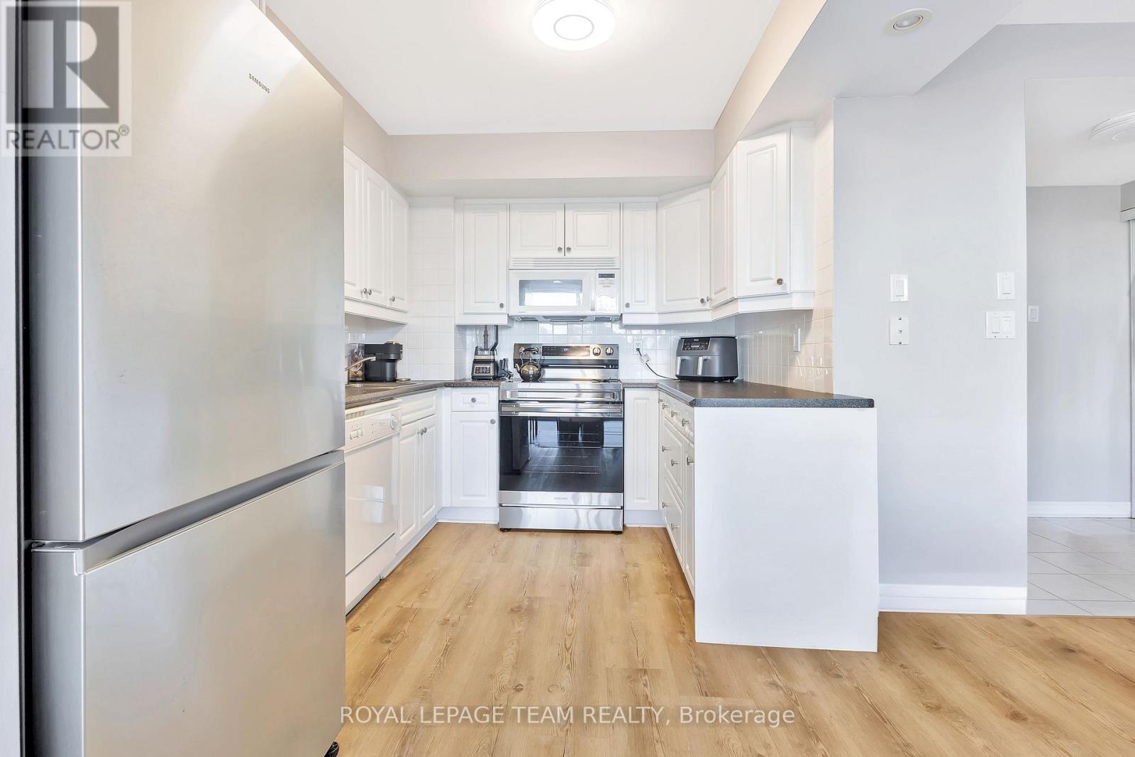 501 - 2759 Carousel Crescent, Ottawa, Ontario  K1T 2N5 - Photo 10 - X13750912