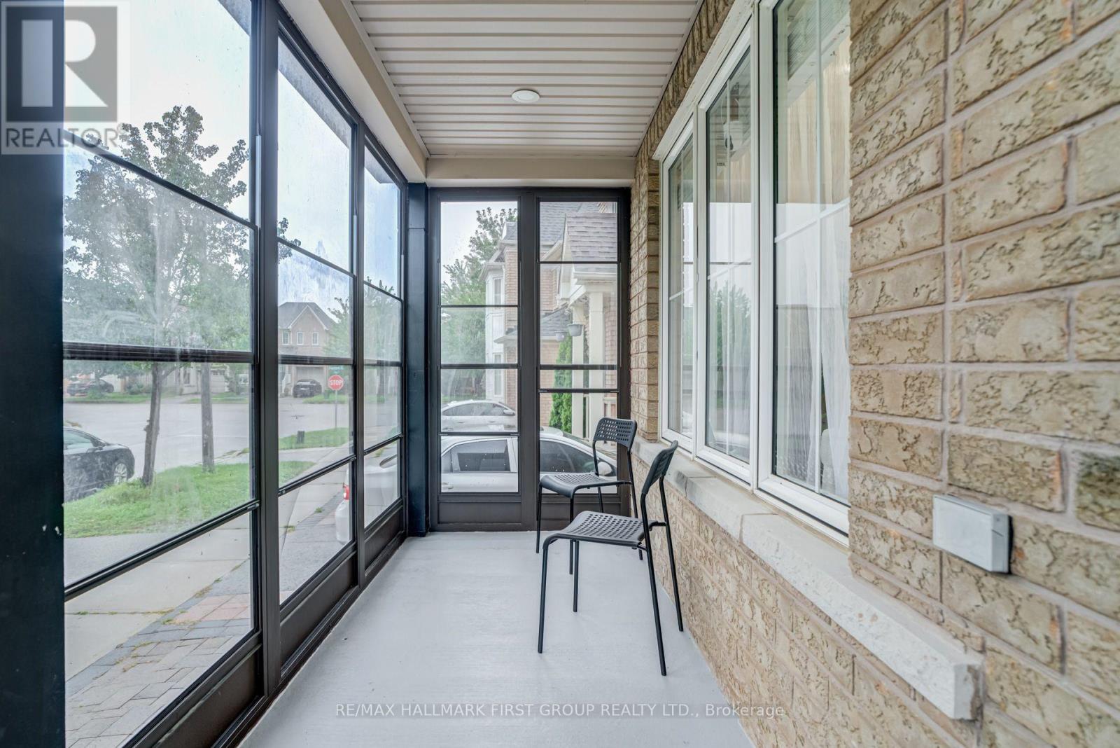6 Tansley Crescent, Ajax, Ontario  L1Z 1Y5 - Photo 4 - E13731946