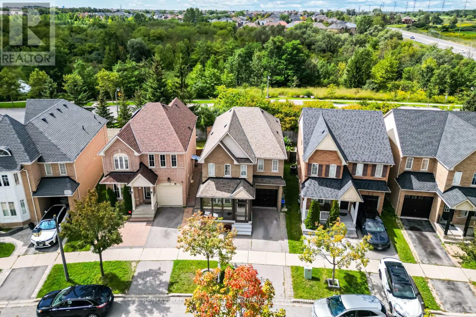 6 Tansley Crescent, Ajax, Ontario  L1Z 1Y5 - Photo 2 - E13731946