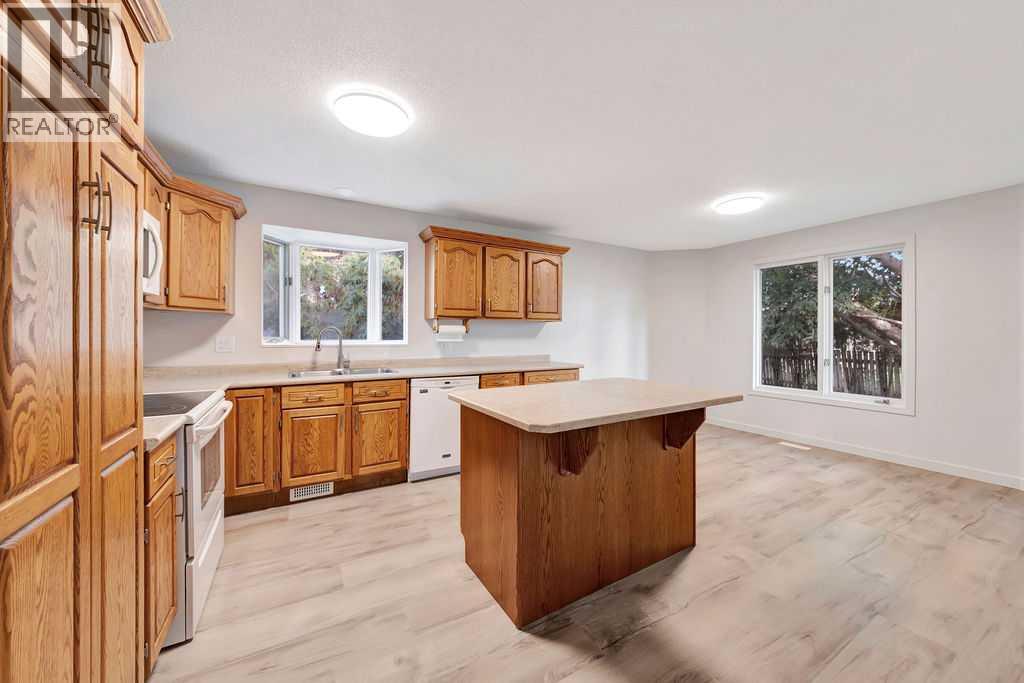 4610 31 Street Close, Lloydminster, Saskatchewan  S9V 1X9 - Photo 6 - A2343239