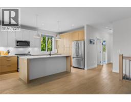 1349 Rocky Point Drive Unit# 6, Kelowna, British Columbia  V1V 0B5 - Photo 6 - 10395518