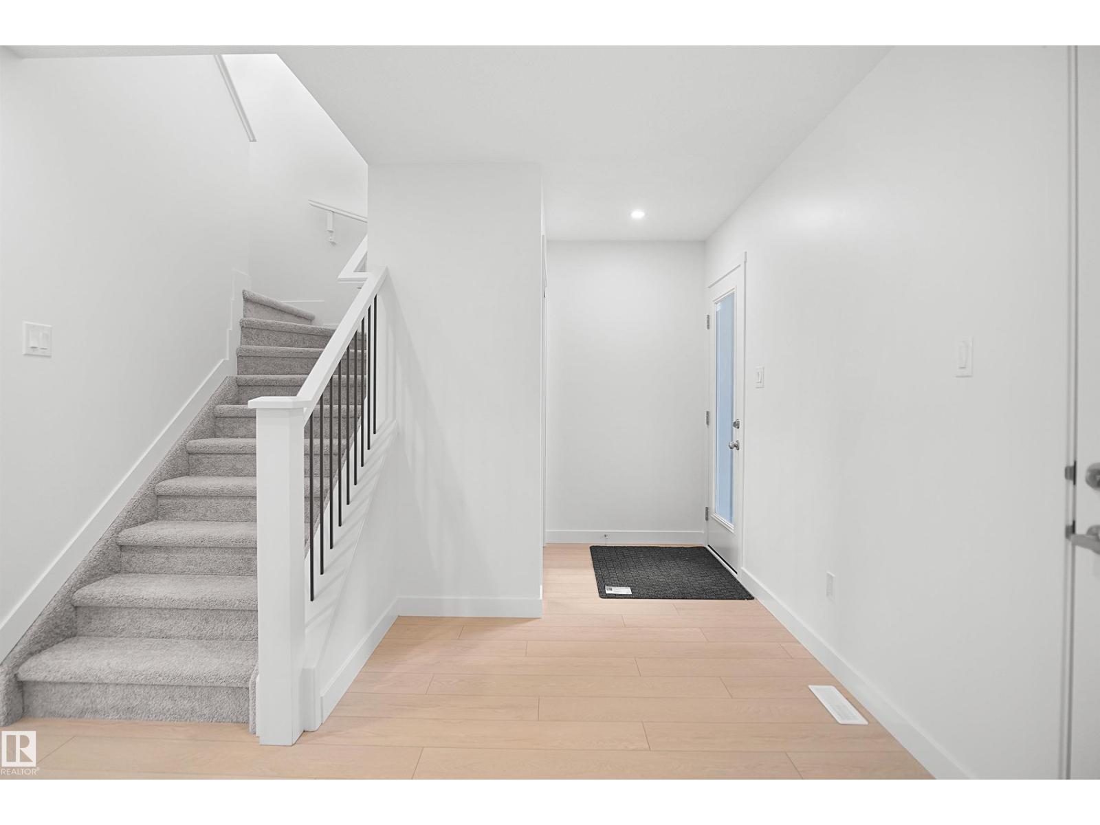 1822 188 St NW, Edmonton, Alberta  T6M 3N7 - Photo 3 - E4496377