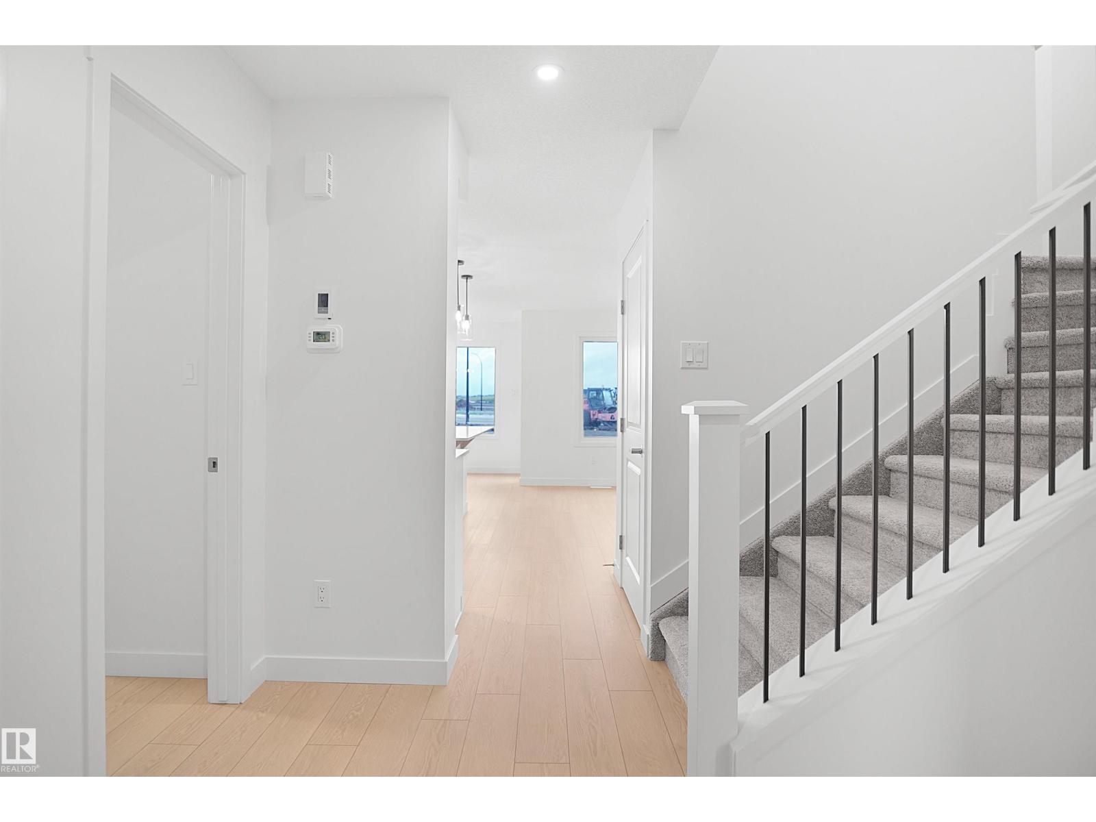 1822 188 St NW, Edmonton, Alberta  T6M 3N7 - Photo 4 - E4496377