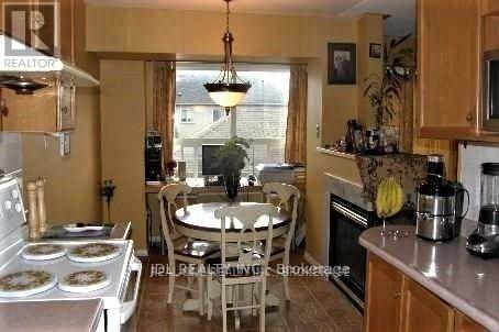 215 Shirley Drive, Richmond Hill, Ontario  L4S 1T4 - Photo 5 - N13750956