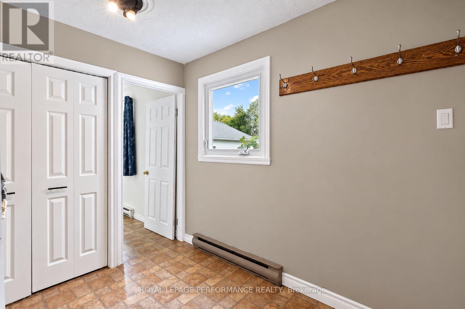 71 Mechanic Street W, North Glengarry, Ontario  K0C 1T0 - Photo 4 - X13750944