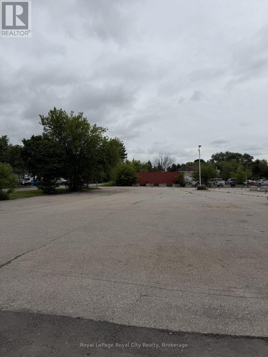 Unit B & C - 700 York Road, Guelph, Ontario  N1E 6A5 - Photo 4 - X13750920